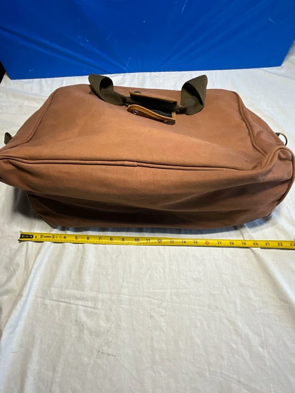 ​Magellan Sportswear Vintage Canvas & Suede Duffel Bag